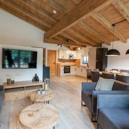 Tauernlodge 2b 度假居 *